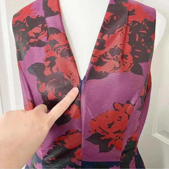 Vince Camuto  Metallic Jacquard Roses Fit & Flare Party Dress Red Purple Size 10 - Picture 9 of 15